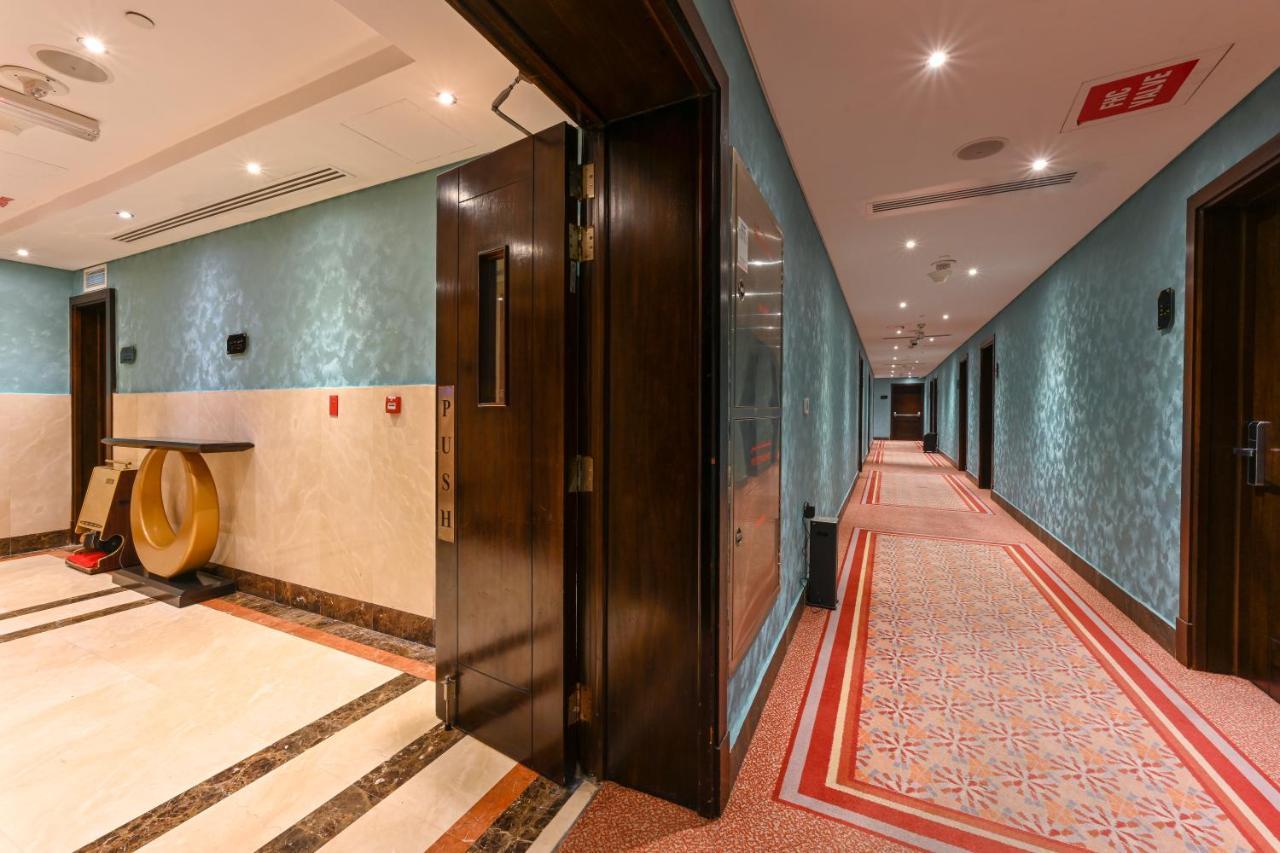 Al Mansour Suites Hotel Doha Exterior foto